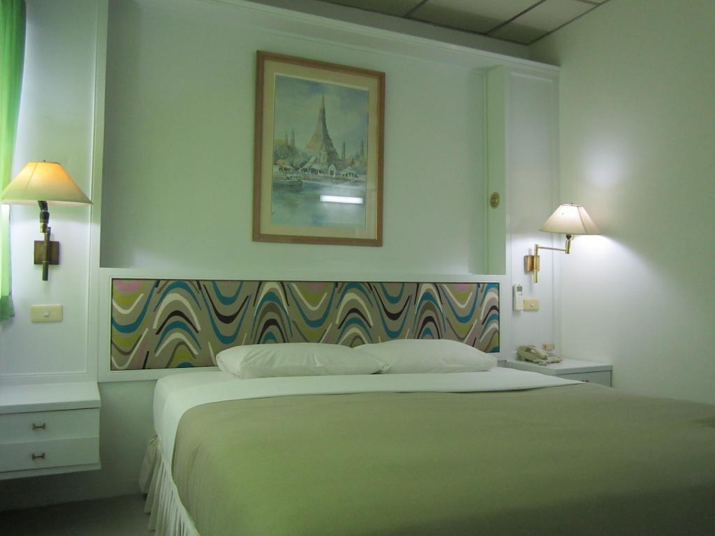 Lopburi Inn Hotel Δωμάτιο φωτογραφία
