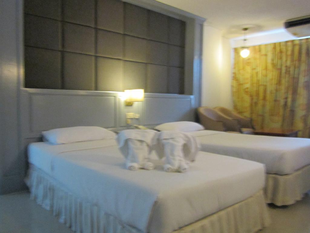 Lopburi Inn Hotel Δωμάτιο φωτογραφία
