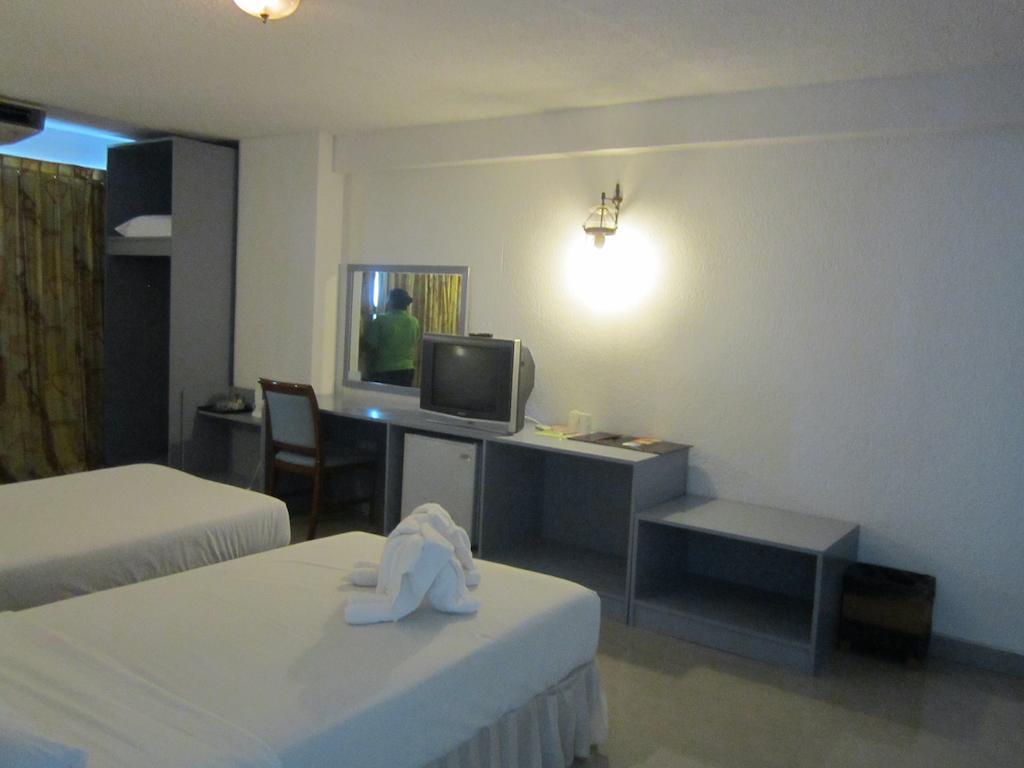 Lopburi Inn Hotel Δωμάτιο φωτογραφία