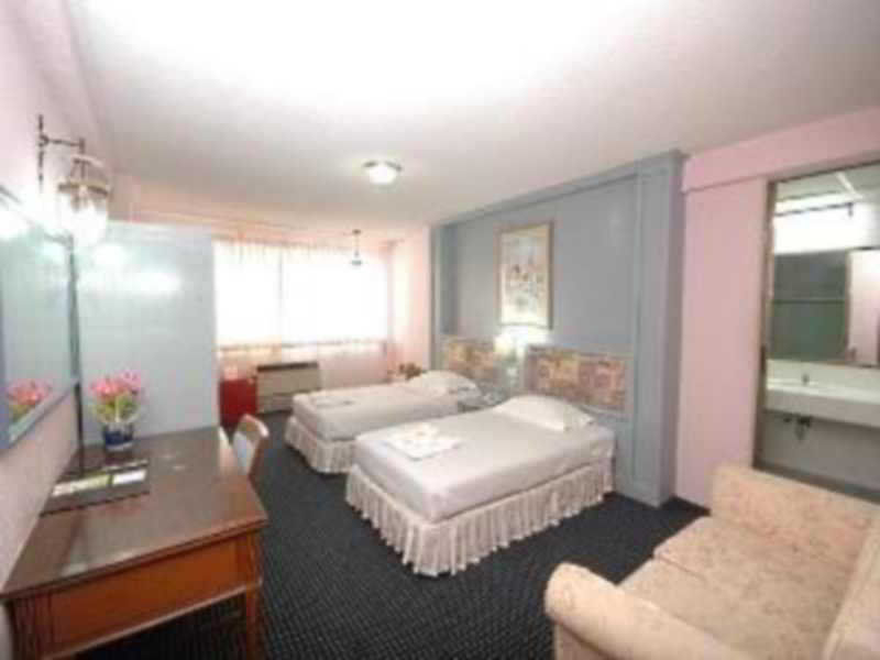 Lopburi Inn Hotel Εξωτερικό φωτογραφία