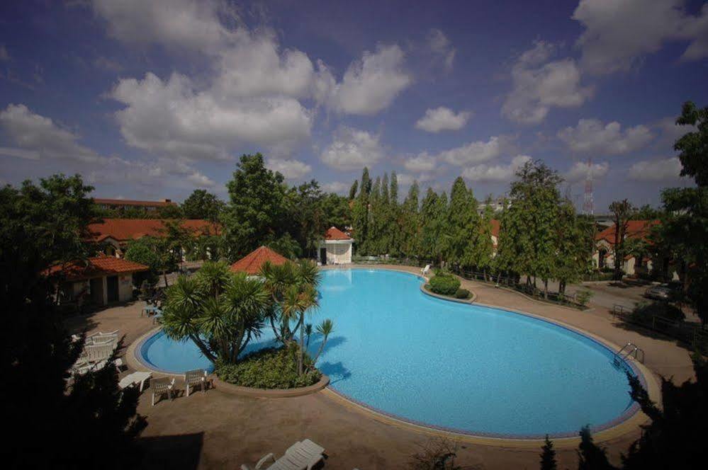 Lopburi Inn Hotel Εξωτερικό φωτογραφία