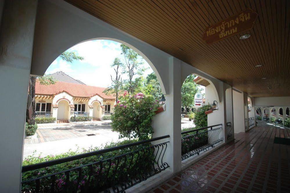 Lopburi Inn Hotel Εξωτερικό φωτογραφία